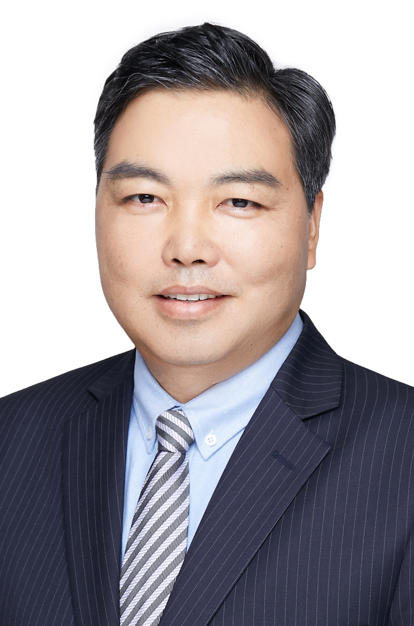 Professor Jianzhuang Xiao